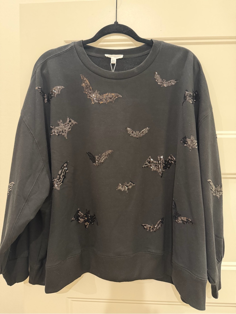 Mary Square Sequin Bats Sweatshirt- NWT- 2X